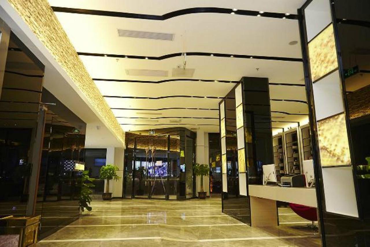 Lavande Hotel Guangzhou Ximenkou Metro Екстериор снимка